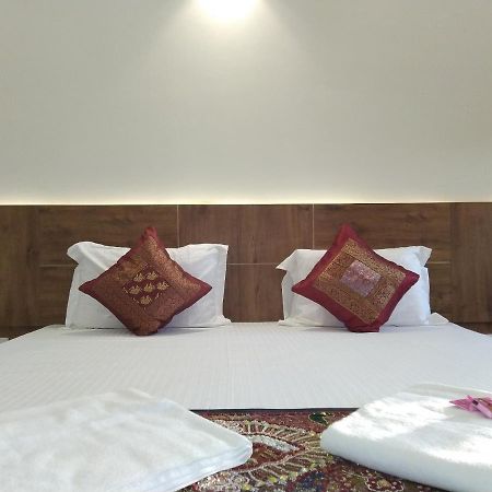 ホテル Aapni Haveli ジャイサルメール エクステリア 写真