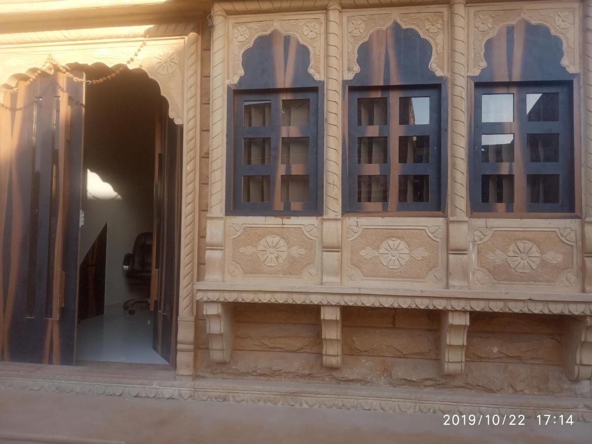 ホテル Aapni Haveli ジャイサルメール エクステリア 写真